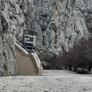 Quattro Apartament Starigrad Paklenica