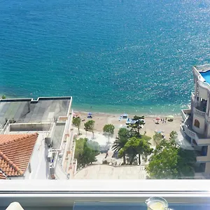 Nautilus Premium Apartament Saranda